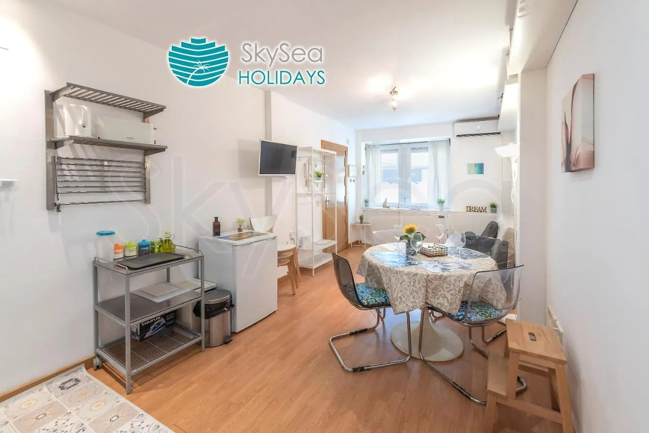Skysea Holidays Malaga Viento Apartment